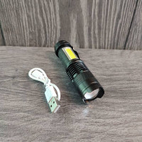 Фонарик ручной аккумуляторный с USB зарядкой BL-525 XPE COP-880000W + светодиодная панель, ЗУМ 